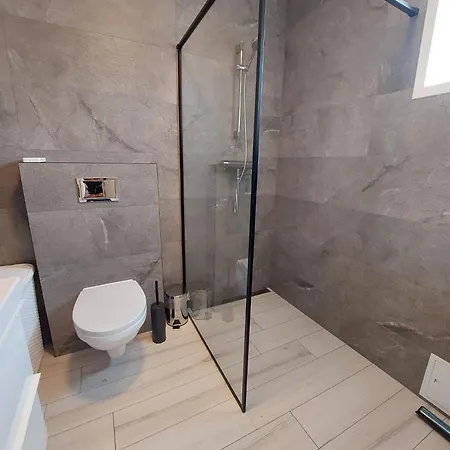 Destino Wakacyjne Domki-dwa Podgrzewane Baseny-drink Bar Дом отдыха *