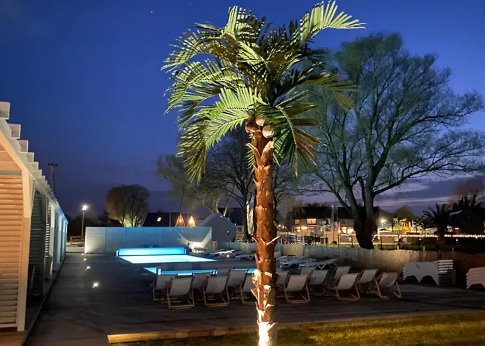 Destino Wakacyjne Domki-dwa Podgrzewane Baseny-drink Bar Vakantiehuis