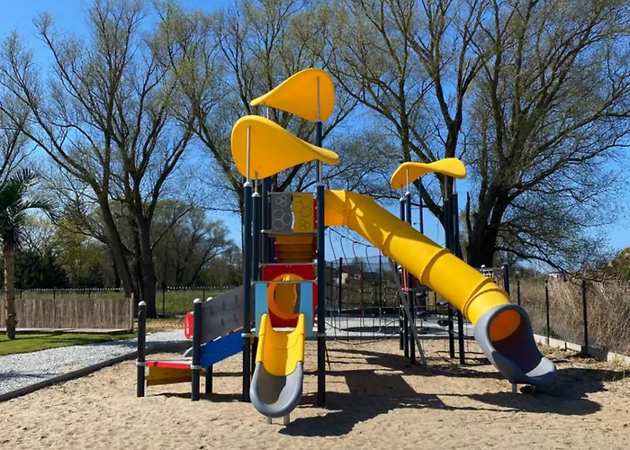 Destino Wakacyjne Domki-dwa Podgrzewane Baseny-drink Bar *