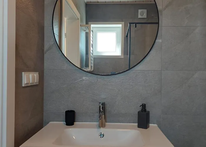 Destino Wakacyjne Domki-dwa Podgrzewane Baseny-drink Bar Vakantiehuis Mielno (Koszalin)