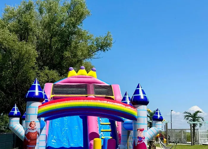 Dom wakacyjny Destino Wakacyjne Domki-dwa Podgrzewane Baseny-drink Bar *